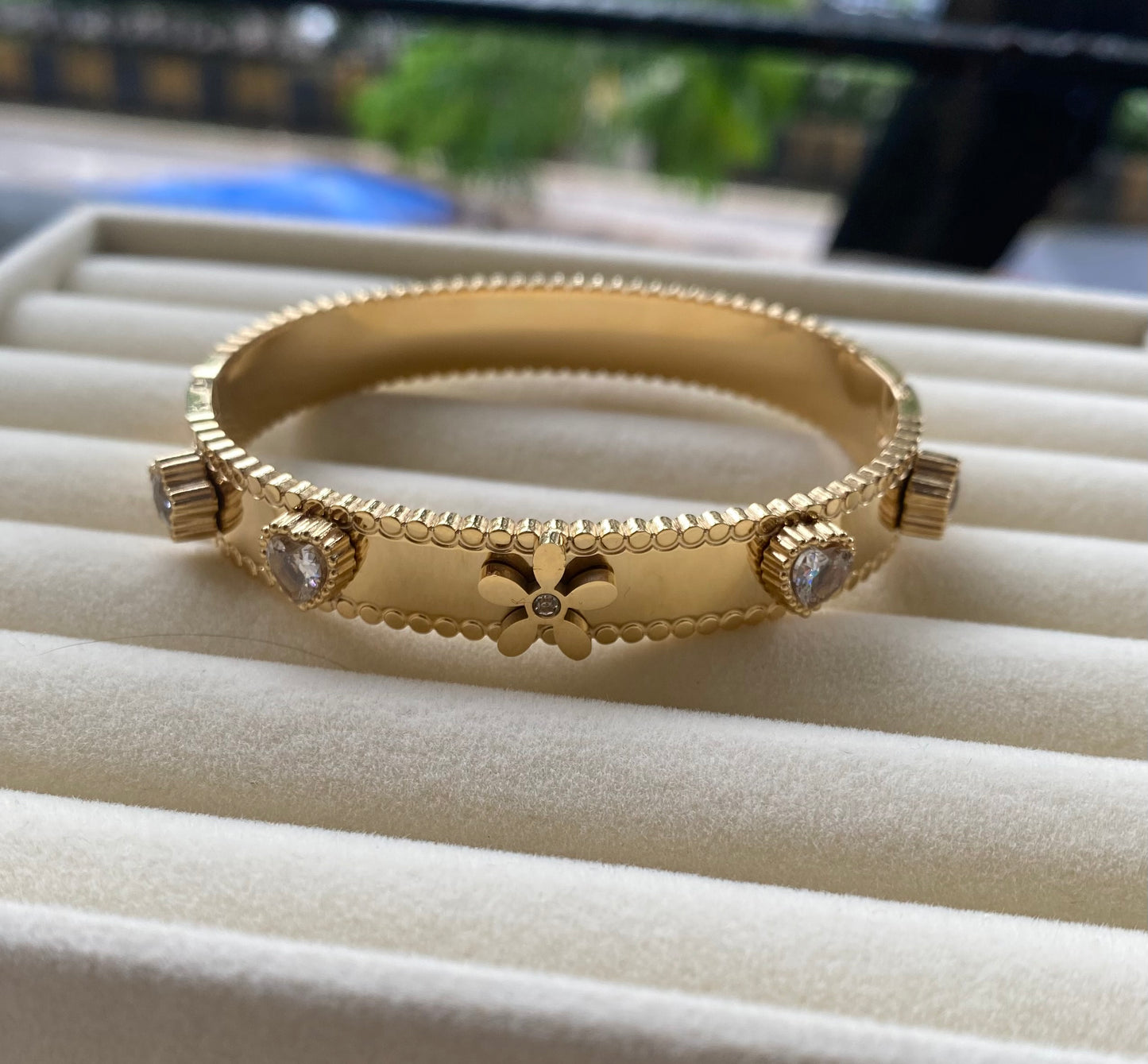 Flower Stone Bracelet