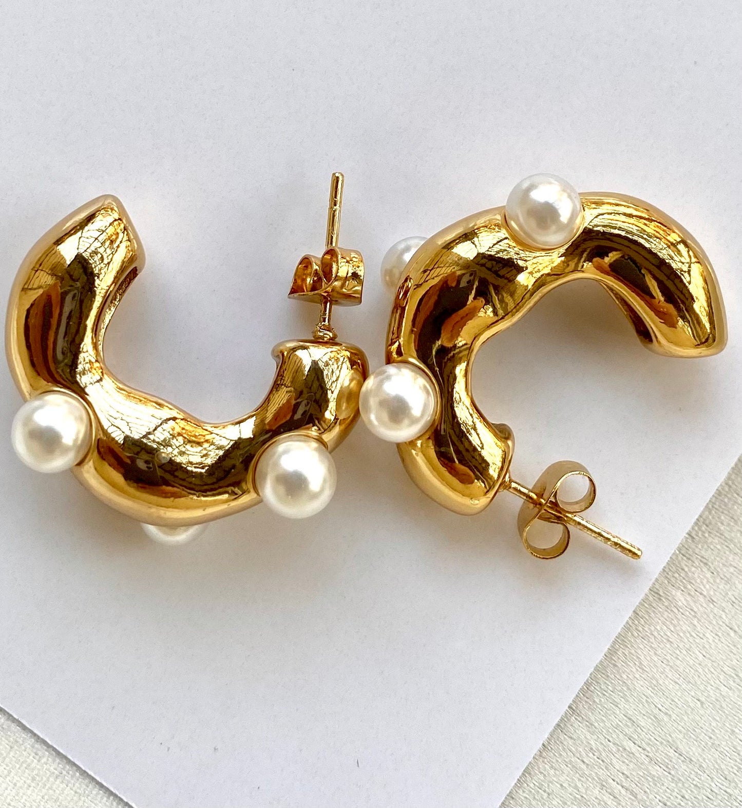 Pearl Dreamy Hoops