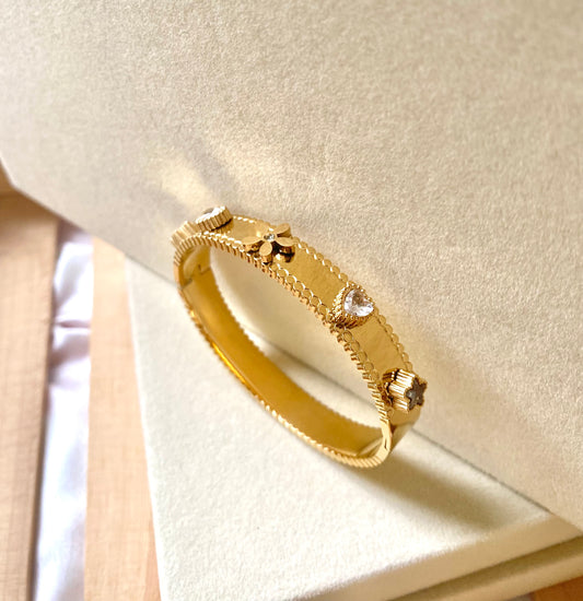Flower Stone Bracelet