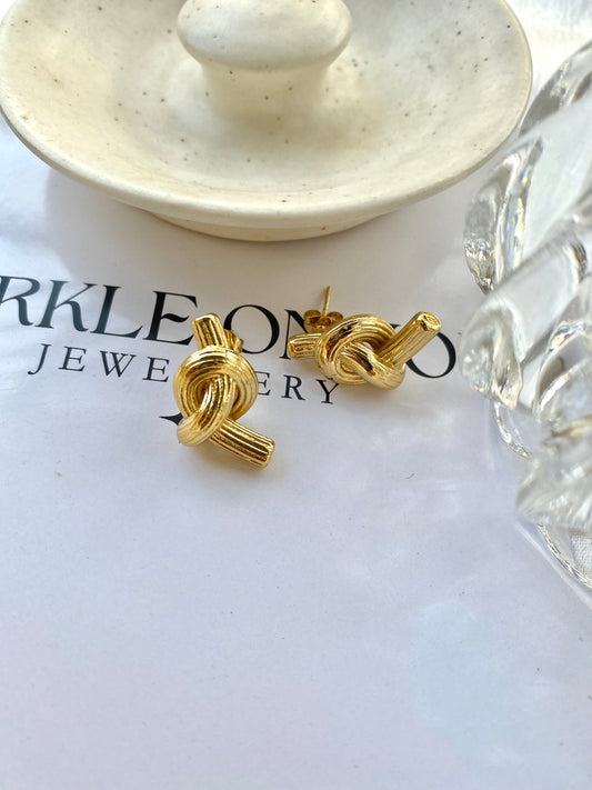 Knot Earings