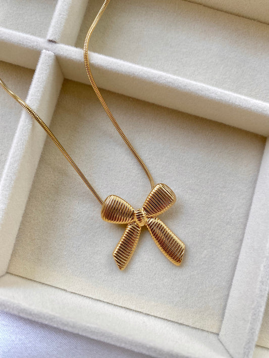 Chunky Bow Necklace