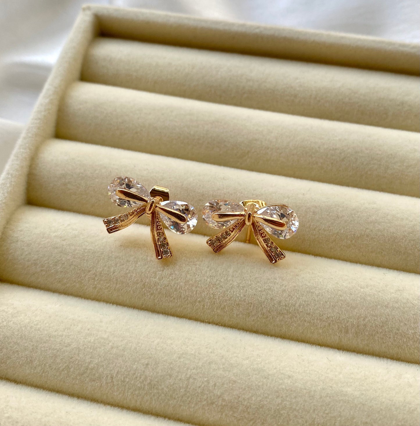 Diamond Bow Earings