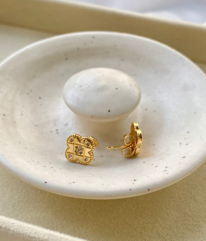 Golden Clove Earings