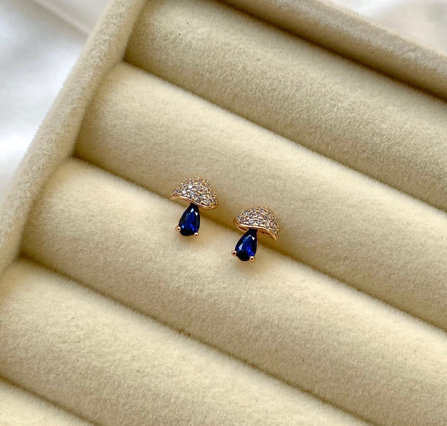 Mushroom Mini Earings