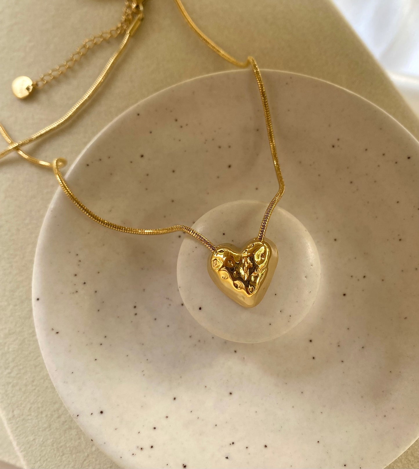 Basic Heart Necklace